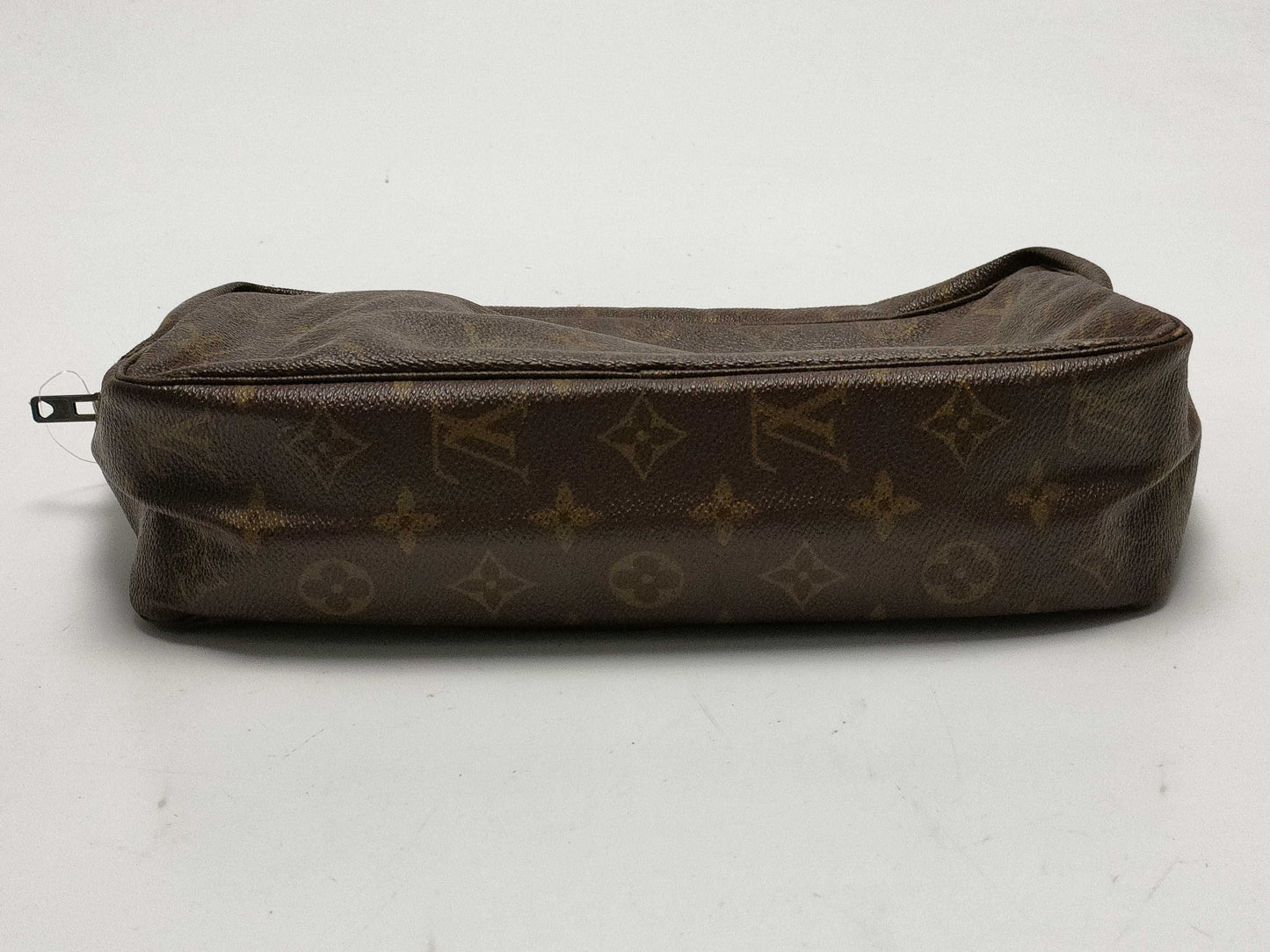 LOUIS VUITTON Monogram True Toilet 28 Pouch