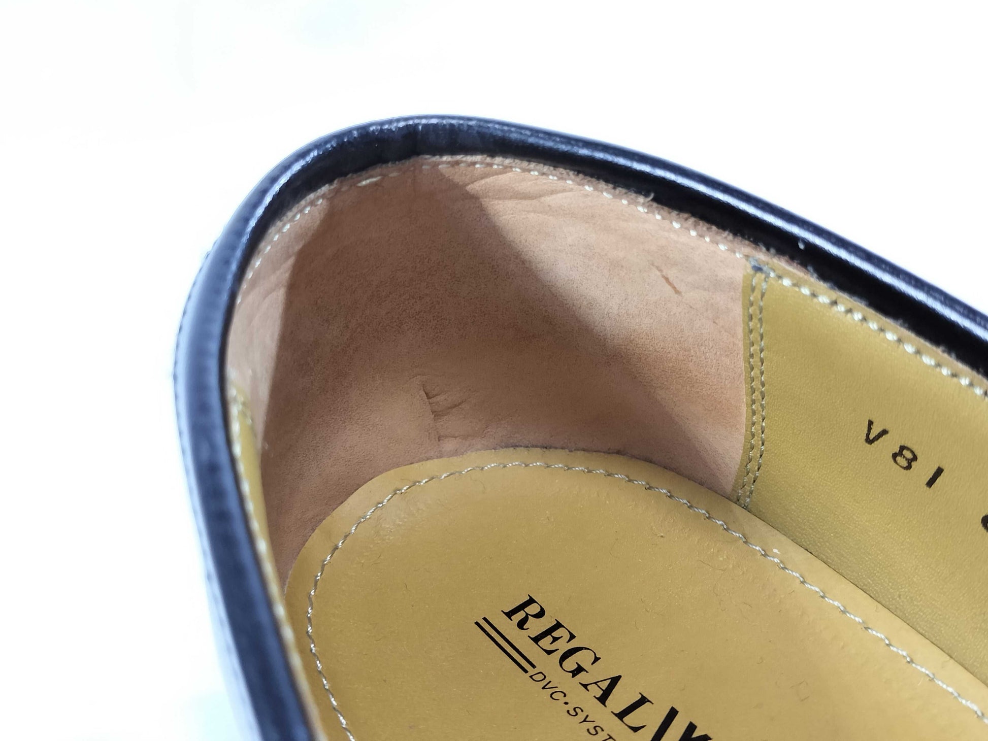 REGAL Fringe Loafers