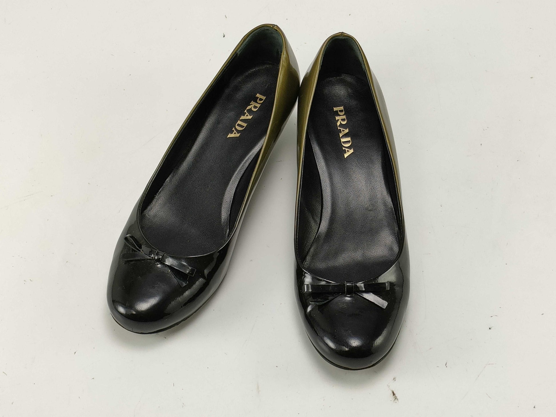 PRADA Enamel Ribbon Pumps