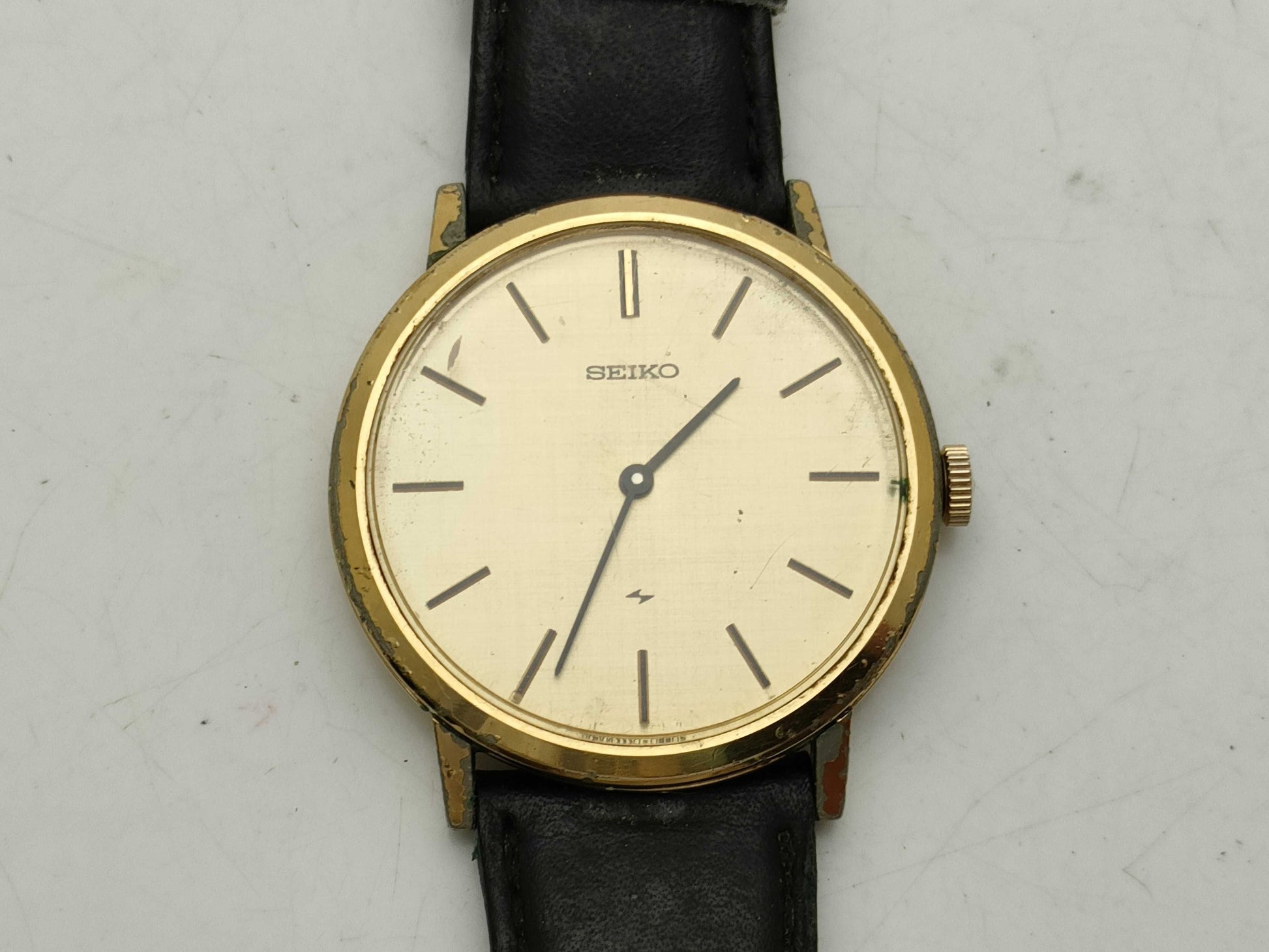 SEIKO 2220 0180/Gold Dial Women's Watch