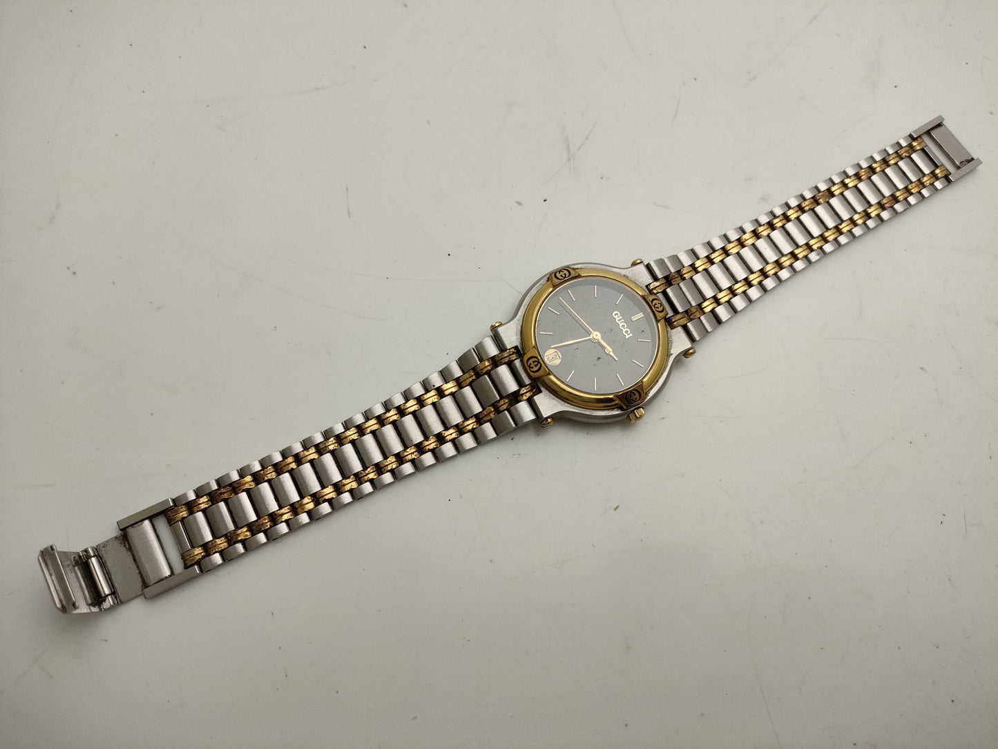 GUCCI 9000M Women's Watch
