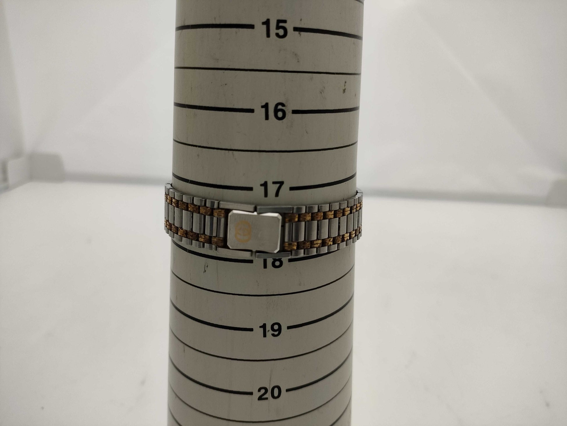 GUCCI 9000M Women's Watch