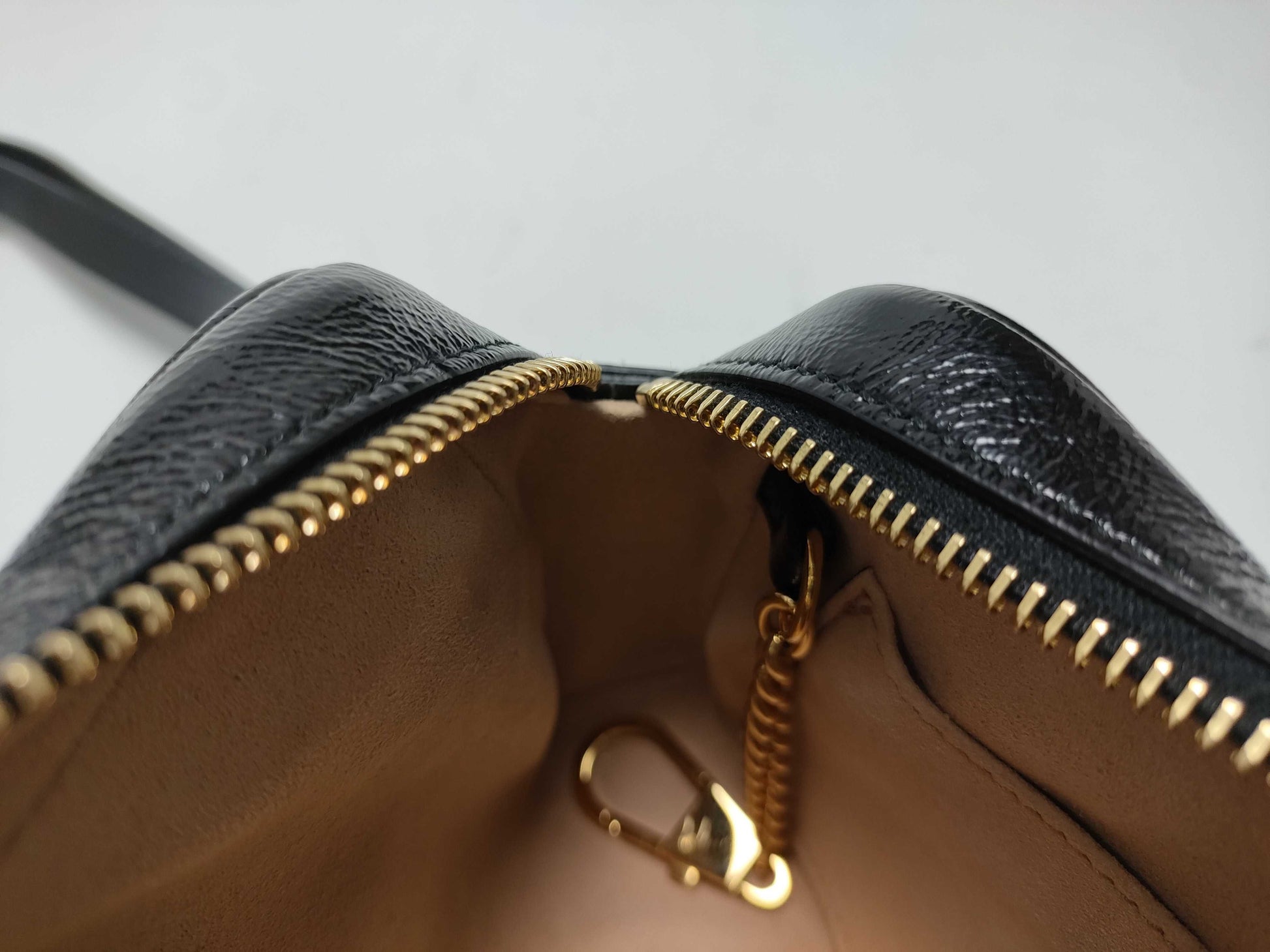 GUCCI Ophidia Suede Shoulder Bag Shoulder Bag