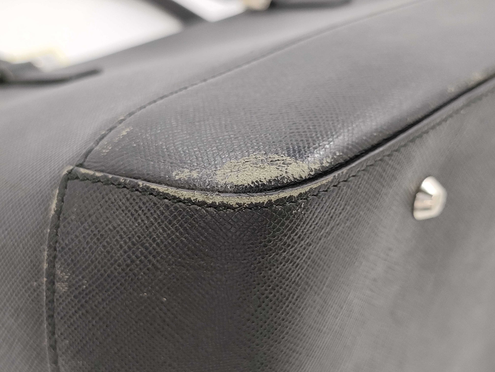 BURBERRY Leather Handbag