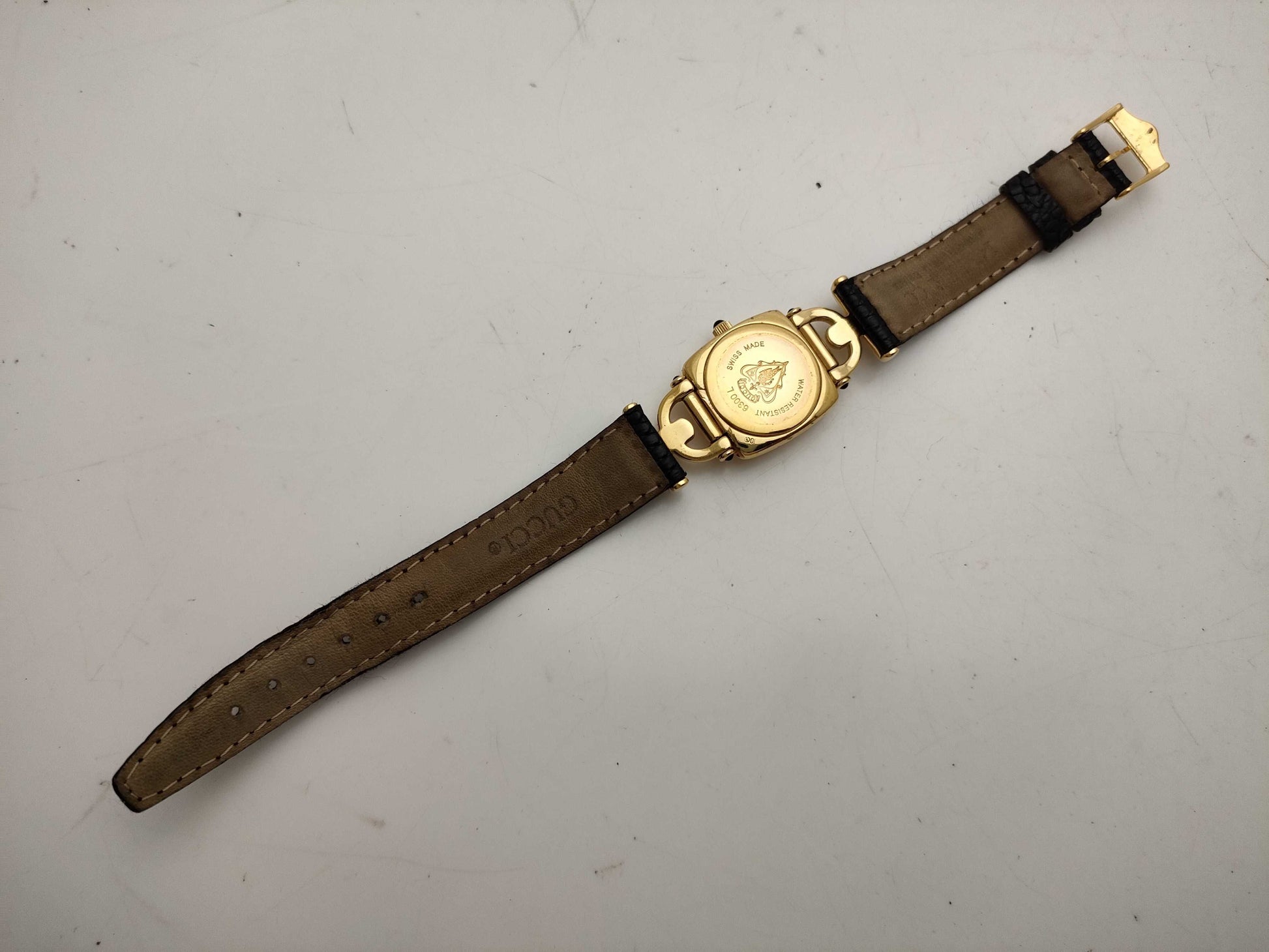 GUCCI 6300L Women's Watch