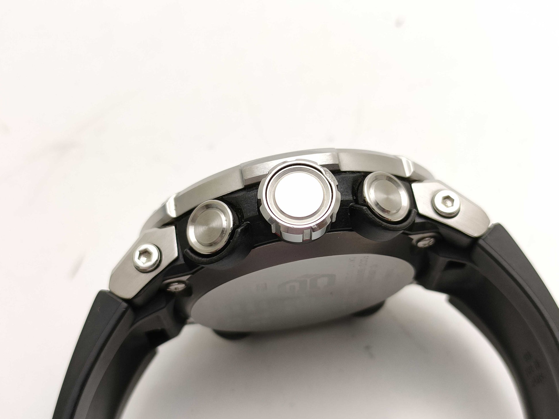 CASIO GST-B200 Men's Watch