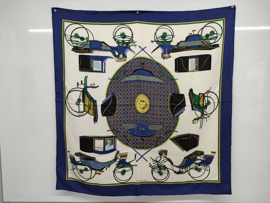HERMES Carré 90 Folding Canopy Carriage Scarf