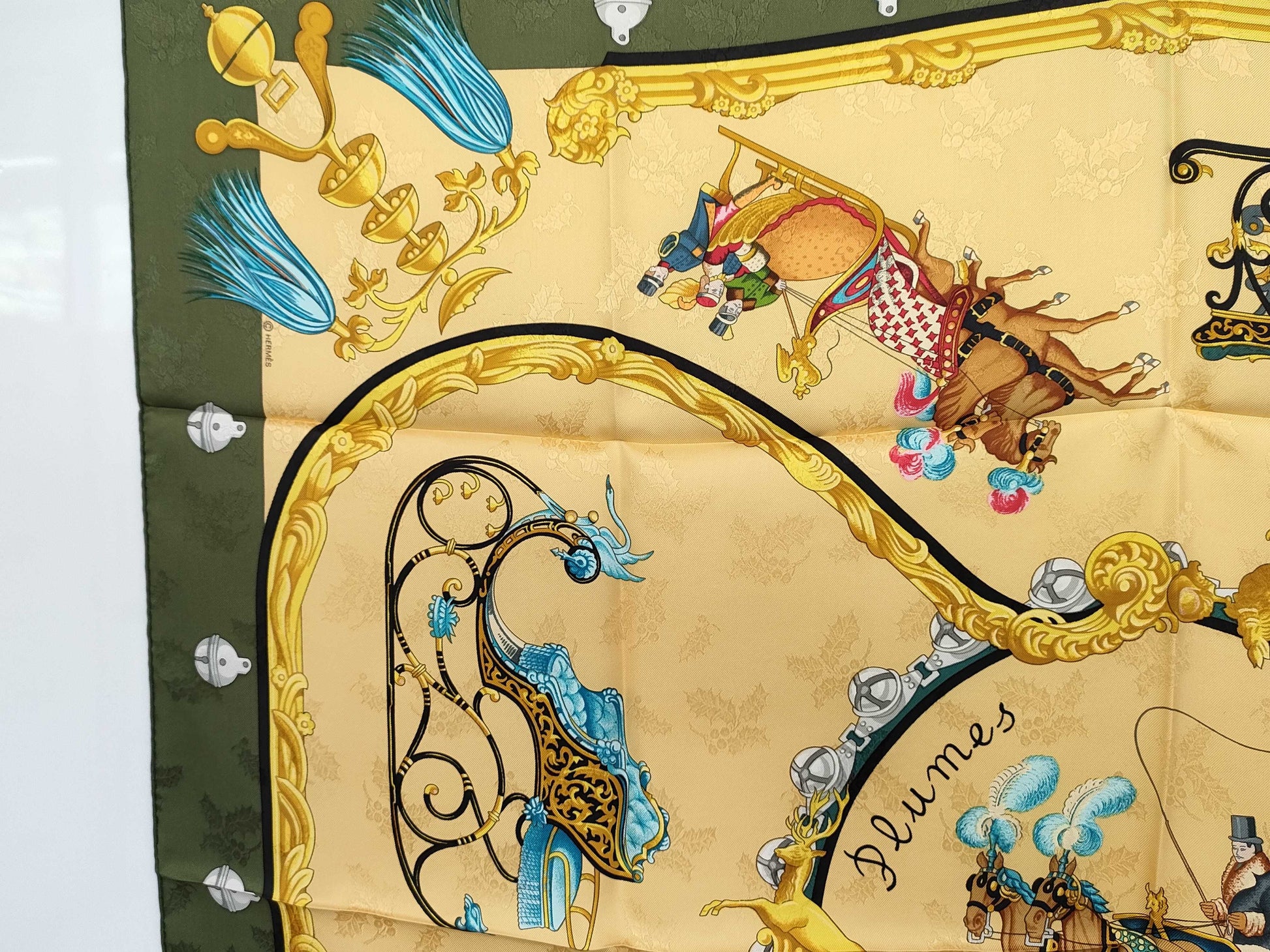 HERMES Carré 90 Plumes and Grelots Feather and Bell Scarf