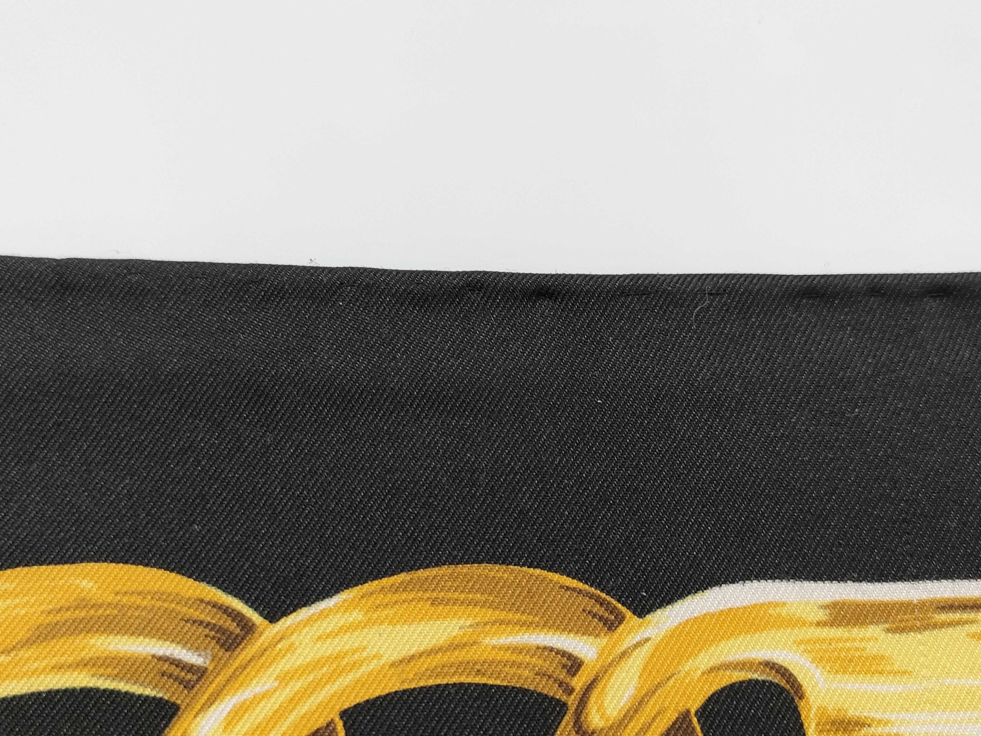 CHANEL 31 RUE CAMBON black scarf