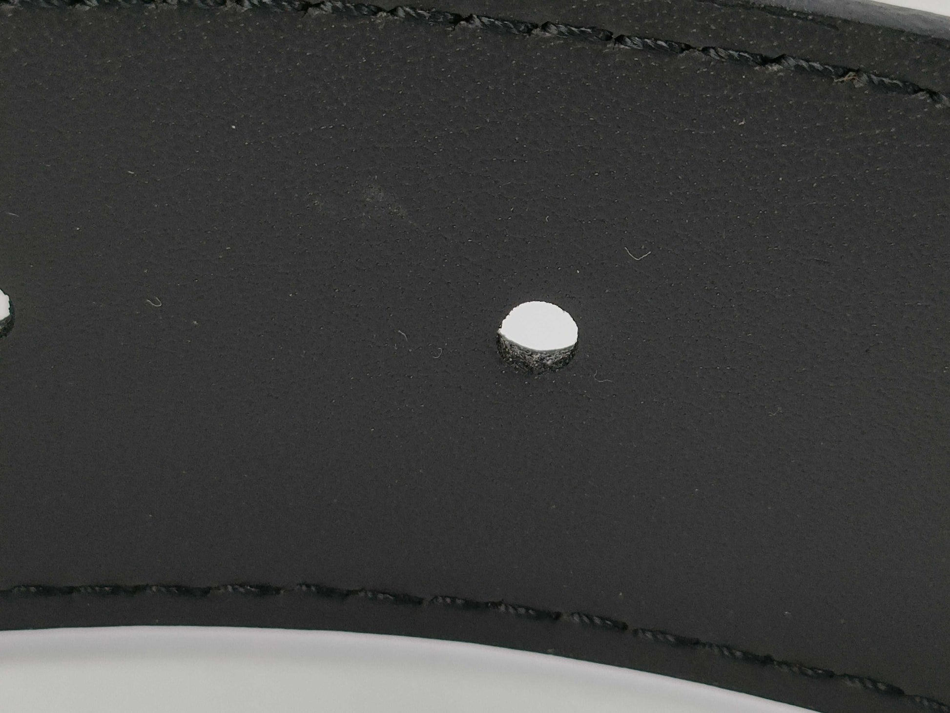 LOUIS VUITTON Taiga Taiga Santur Belt with Storage Box