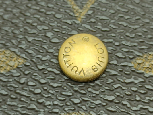 LOUIS VUITTON Monogram M61217 Portefeuille International Wallet
