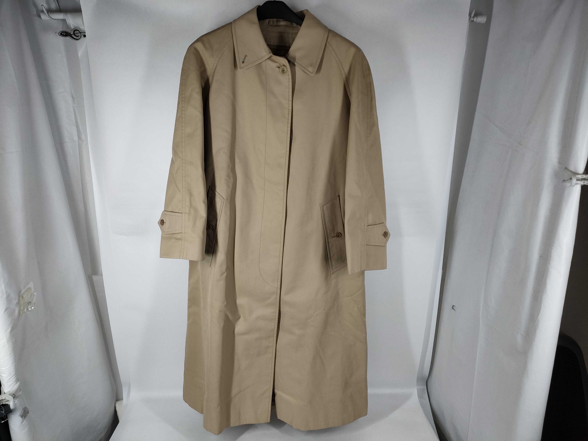 Burberrys trench coat/vest set with Nova check lining