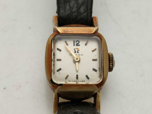 OMEGA Vintage Ladies Square/Buckle Set Ladies Watch