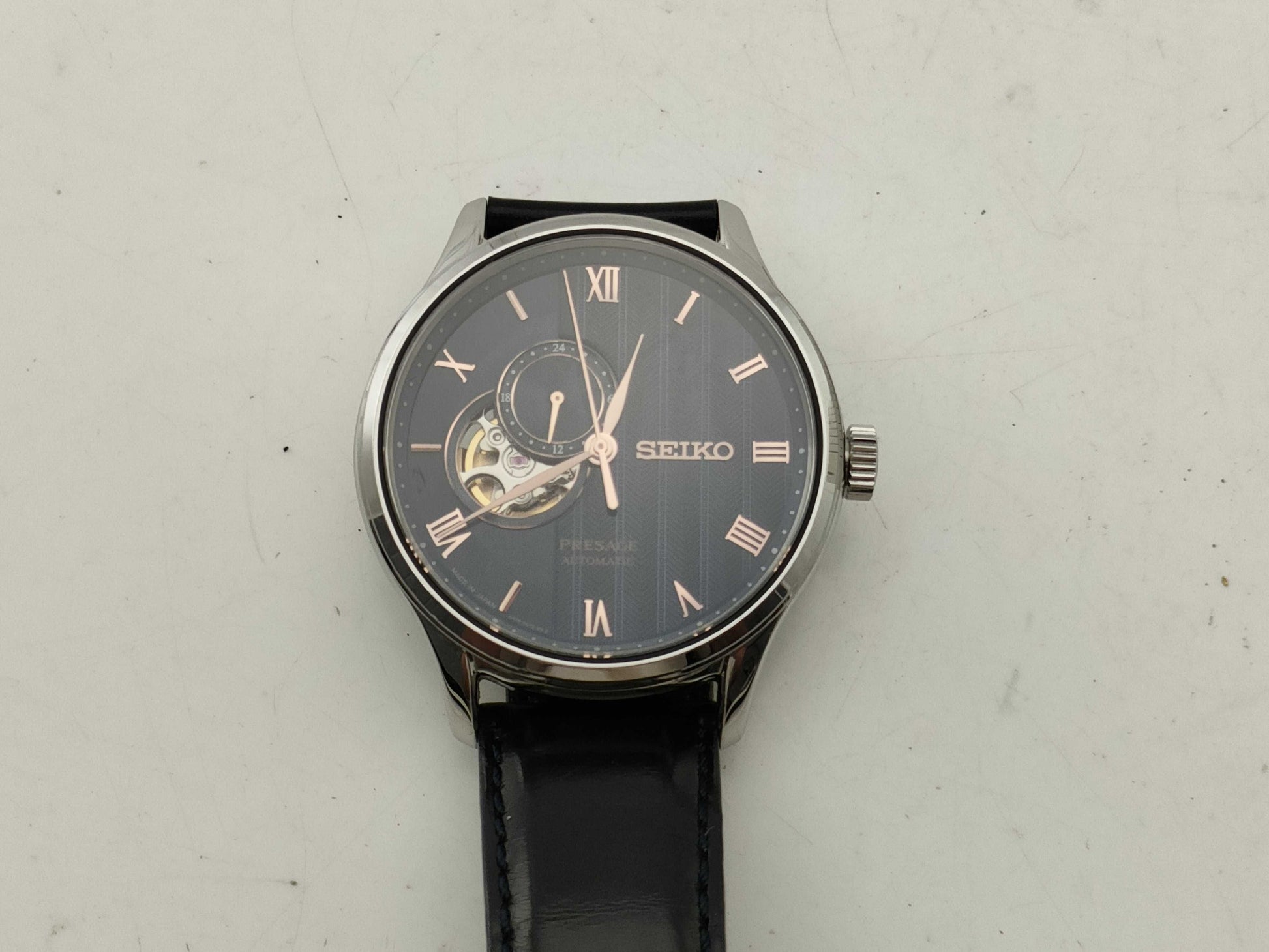 SEIKO 4R39-00W0 Men's Watch