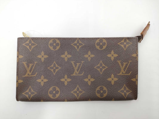 LOUIS VUITTON Monogram Attached Pouch
