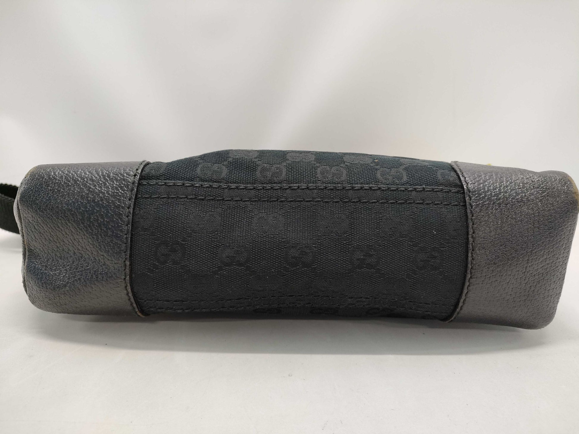 GUCCI GG Canvas 114273 Shoulder Bag