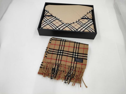 BURBERRY Nova Check Scarf/Shelf Pad