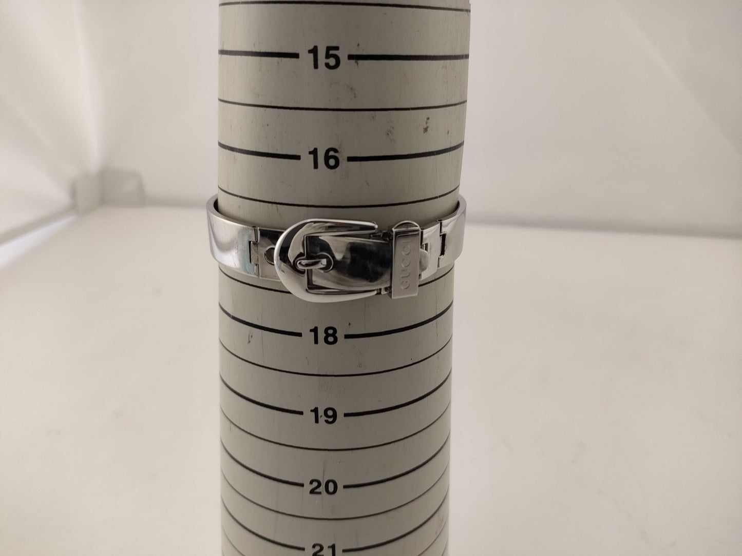 GUCCI 6700L Women's Watch