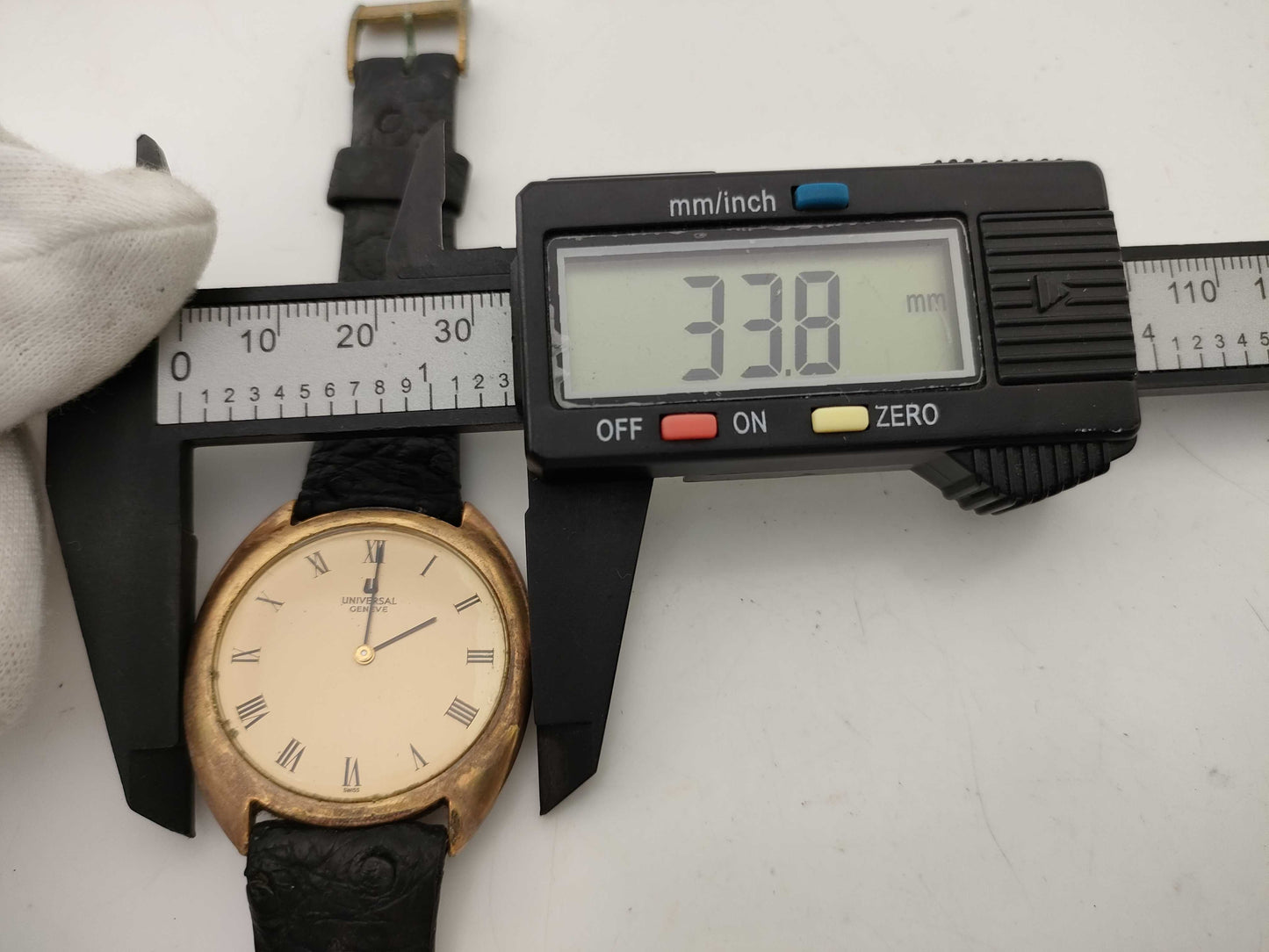UNIVERSAL GENEVE Universal Boys' Watch