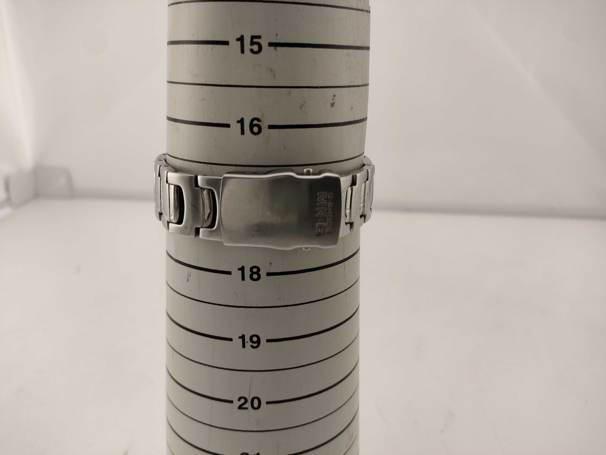 CASIO MRG-121 Unoperated Men's Watch