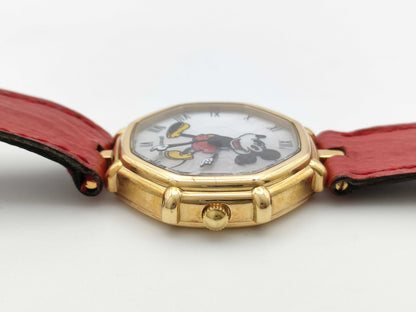Gerald Genta Retro Fantasy G3250.7 52403 Quartz Shell Dial 18K Gold Women's Watch