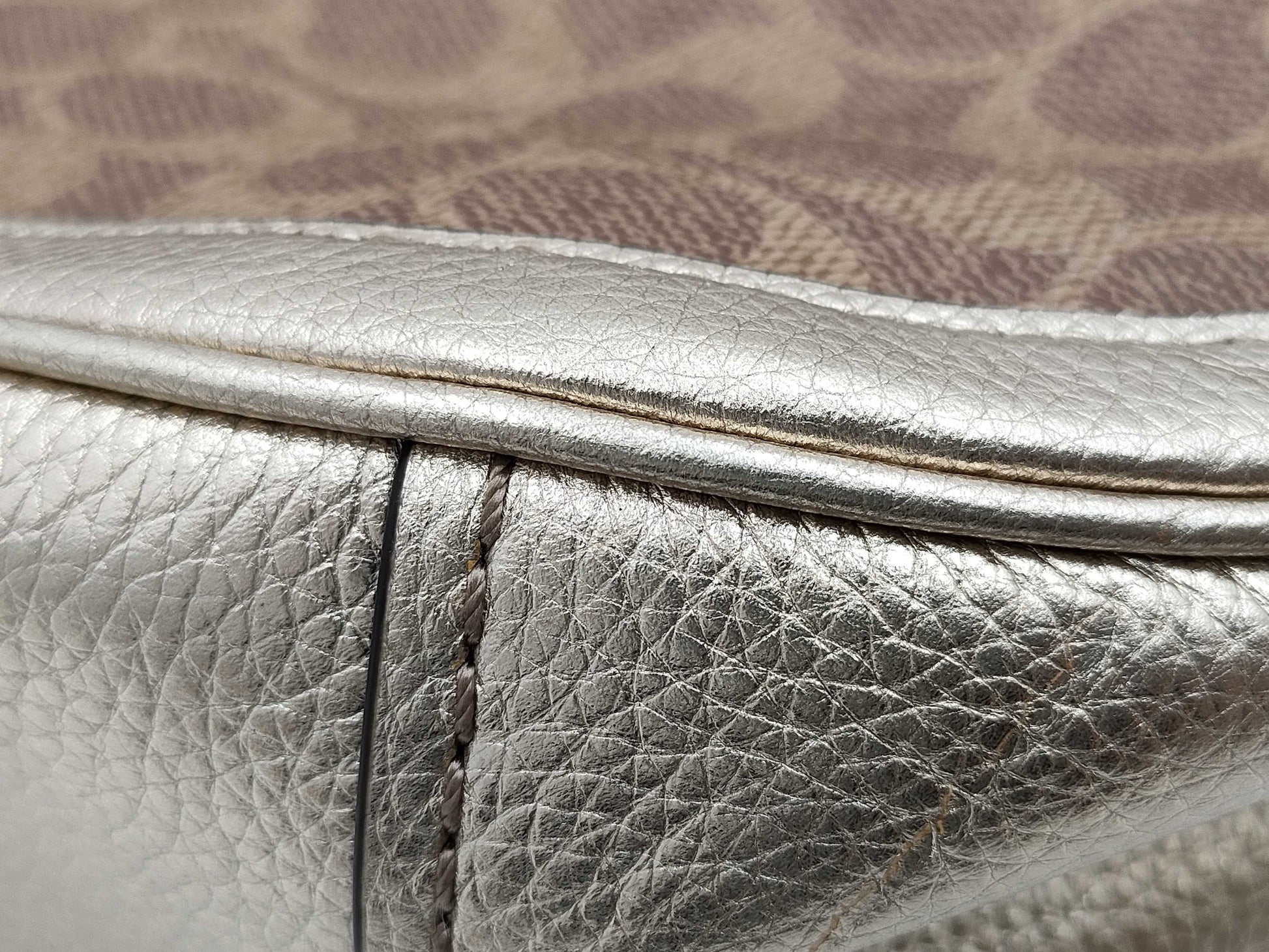 COACH Signature Sutton Signature Hobo Shoulder Bag 40616