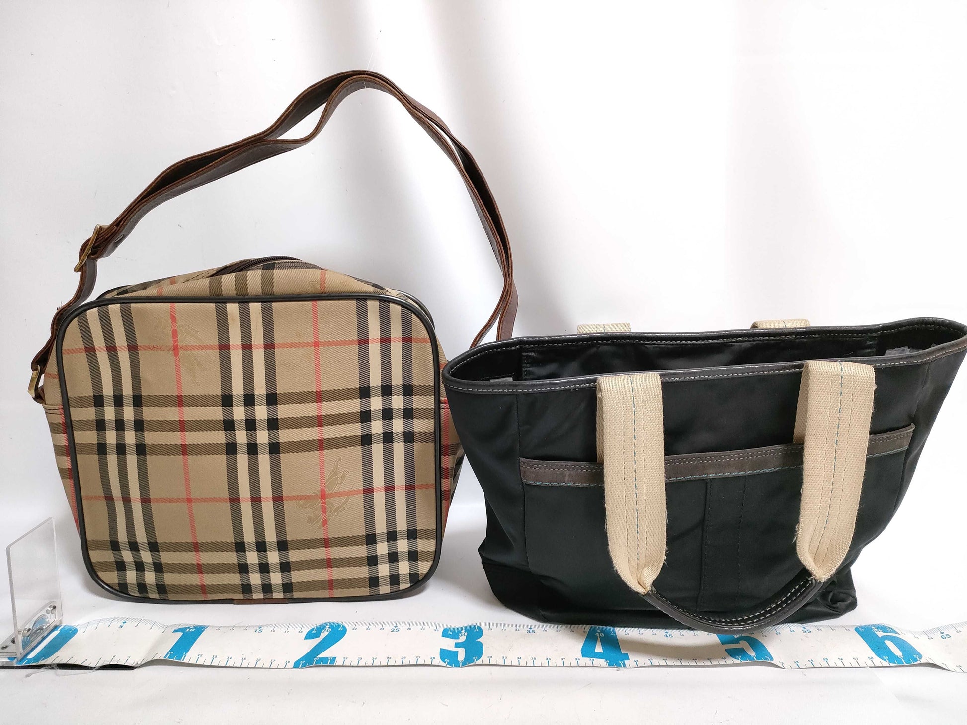 BURBERRY Nova Check Shoulder Bag with Pen Marks *1 / COACH Nylon Handbag *1 / 2-Piece Set Shoulder Bag