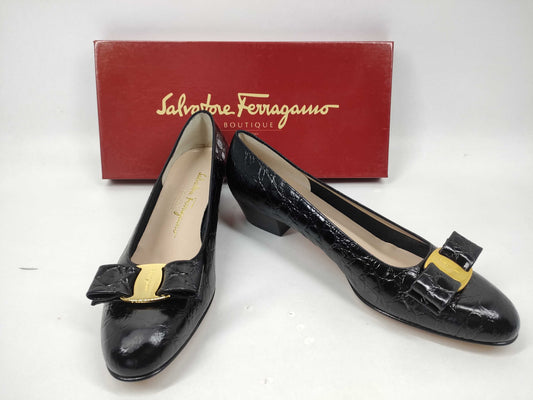 Salvatore Ferragamo Vara Vara Pumps
