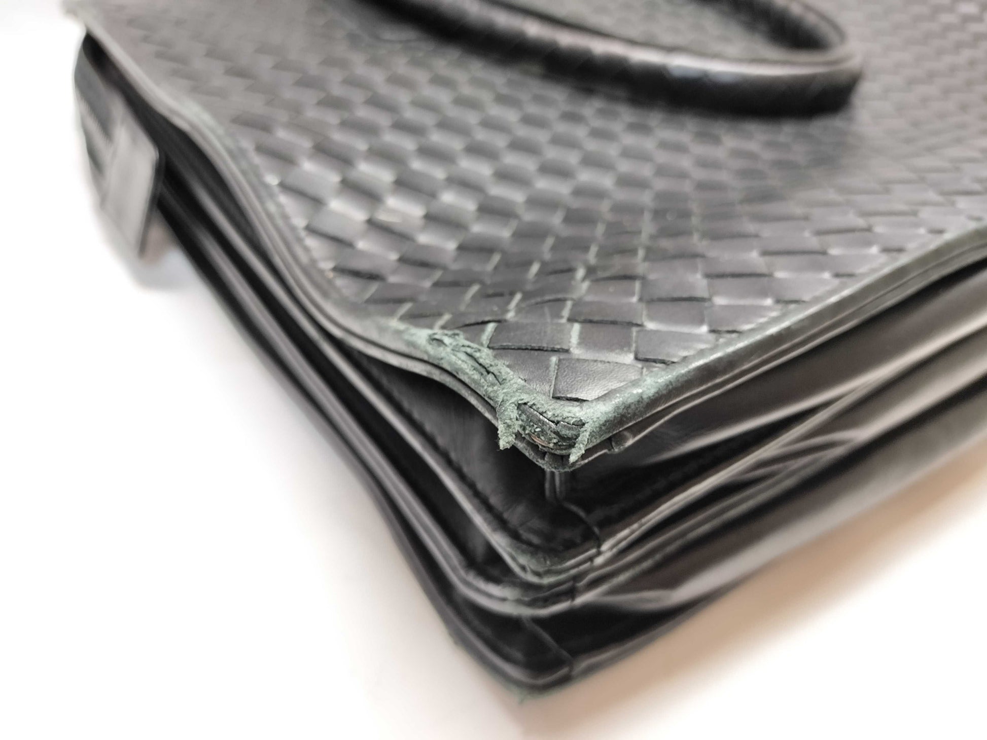 BOTTEGA VENETA Intrecciato Business Bag/Black/Slightly Used/Corner Torn Business Bag