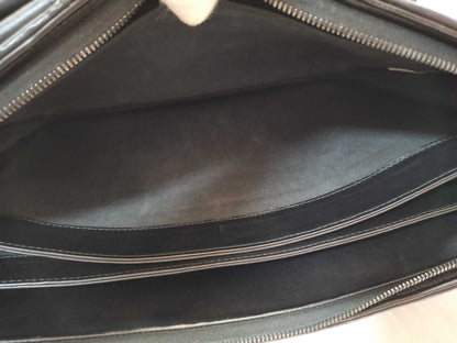 BOTTEGA VENETA Intrecciato Business Bag/Black/Slightly Used/Corner Torn Business Bag