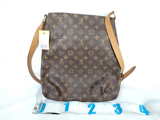 LOUIS VUITTON M51256 Monogram Musette Shoulder Bag