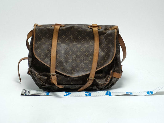 LOUIS VUITTON Monogram M42252 Saumur 43 Shoulder Bag