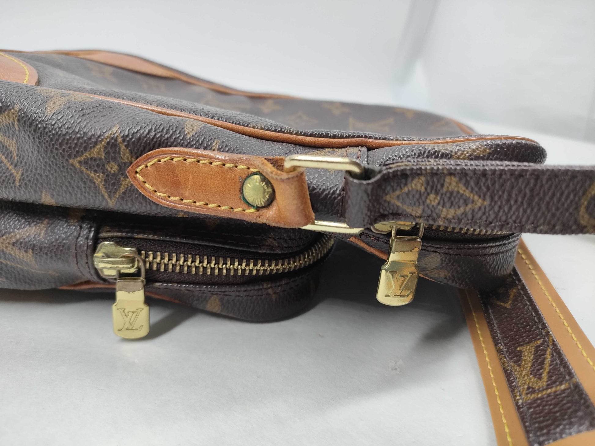 LOUIS VUITTON M45236 Monogram Amazon Shoulder Bag