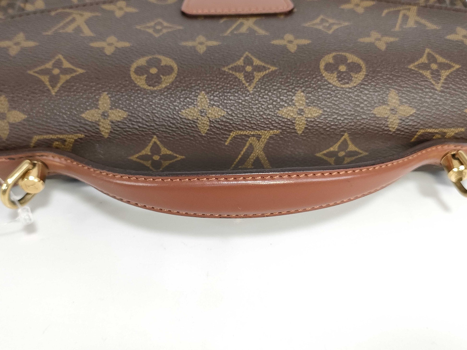 LOUIS VUITTON [Model Number] M51187 Monogram M51185 Monceau ST included, pocket interior is sticky, handbag