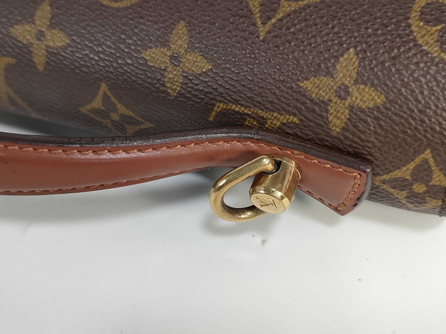 LOUIS VUITTON [Model Number] M51187 Monogram M51185 Monceau ST included, pocket interior is sticky, handbag