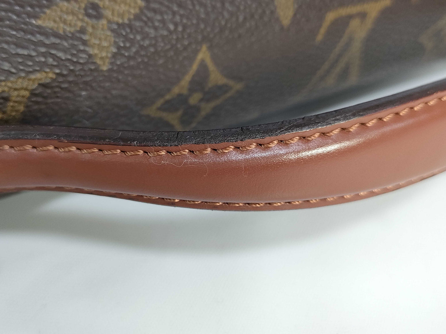 LOUIS VUITTON [Model Number] M51187 Monogram M51185 Monceau ST included, pocket interior is sticky, handbag