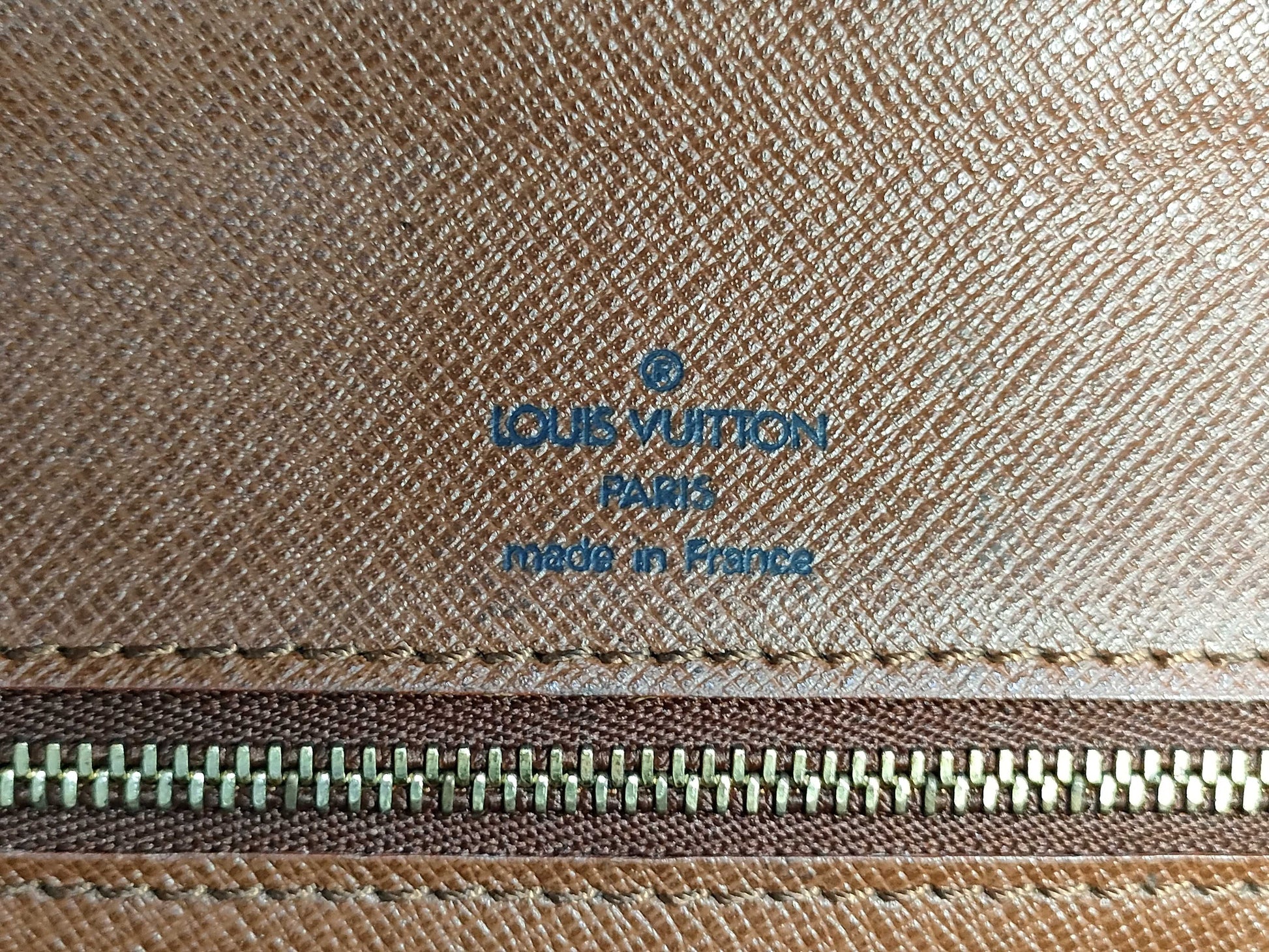 LOUIS VUITTON [Model Number] M51187 Monogram M51185 Monceau ST included, pocket interior is sticky, handbag