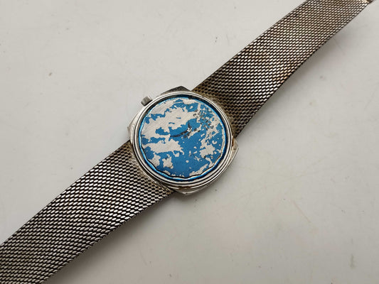 UNIVERSAL GENEVE White Shadow Boys' Watch