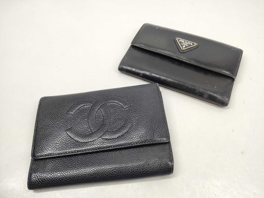 CHANEL Caviar Skin Coco Mark Tri-fold Wallet / Prada Wallet