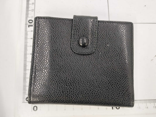 CHANEL Caviar Skin Bifold Wallet