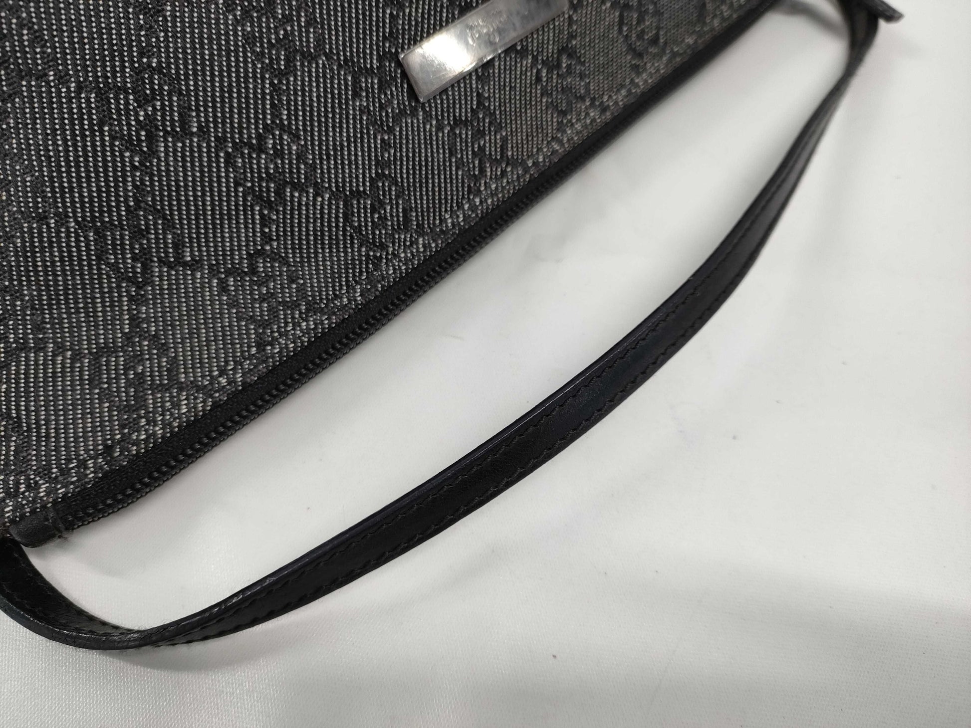 GUCCI GG Canvas 07198 Handbag Hand Pouch Handbag