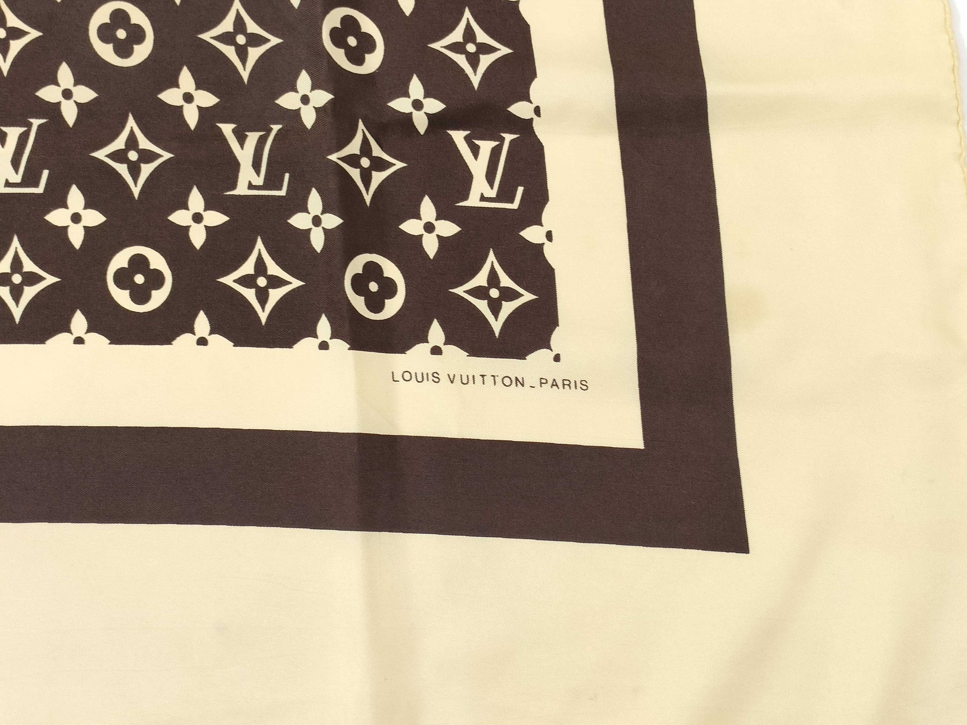 LOUIS VUITTON Monogram and 3 other Chanel scarves