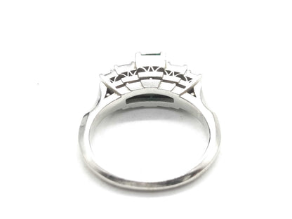 Emerald and Diamond Pm 5.1g Ring 