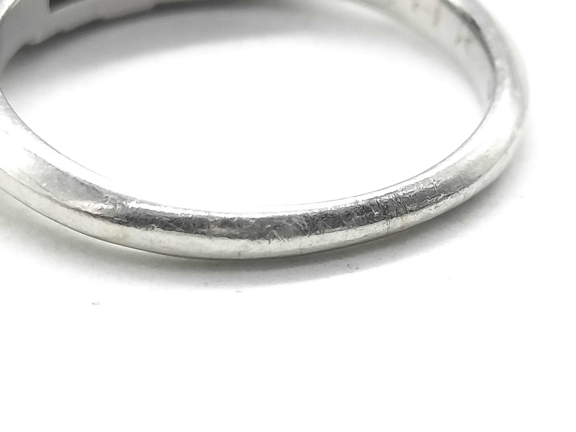 Emerald and Diamond Pm 5.1g Ring 