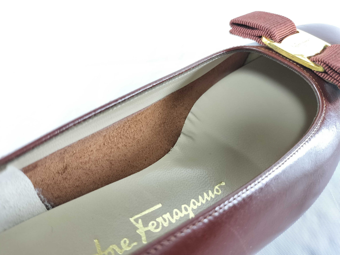 Salvatore Ferragamo Vara Vara Leather Pumps