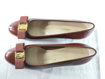 Salvatore Ferragamo Vara Vara Leather Pumps