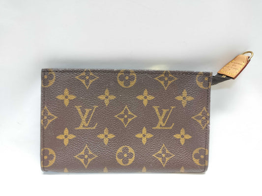 LOUIS VUITTON VI 1957 Monogram Accessory Pouch/Second Pouch Pouch