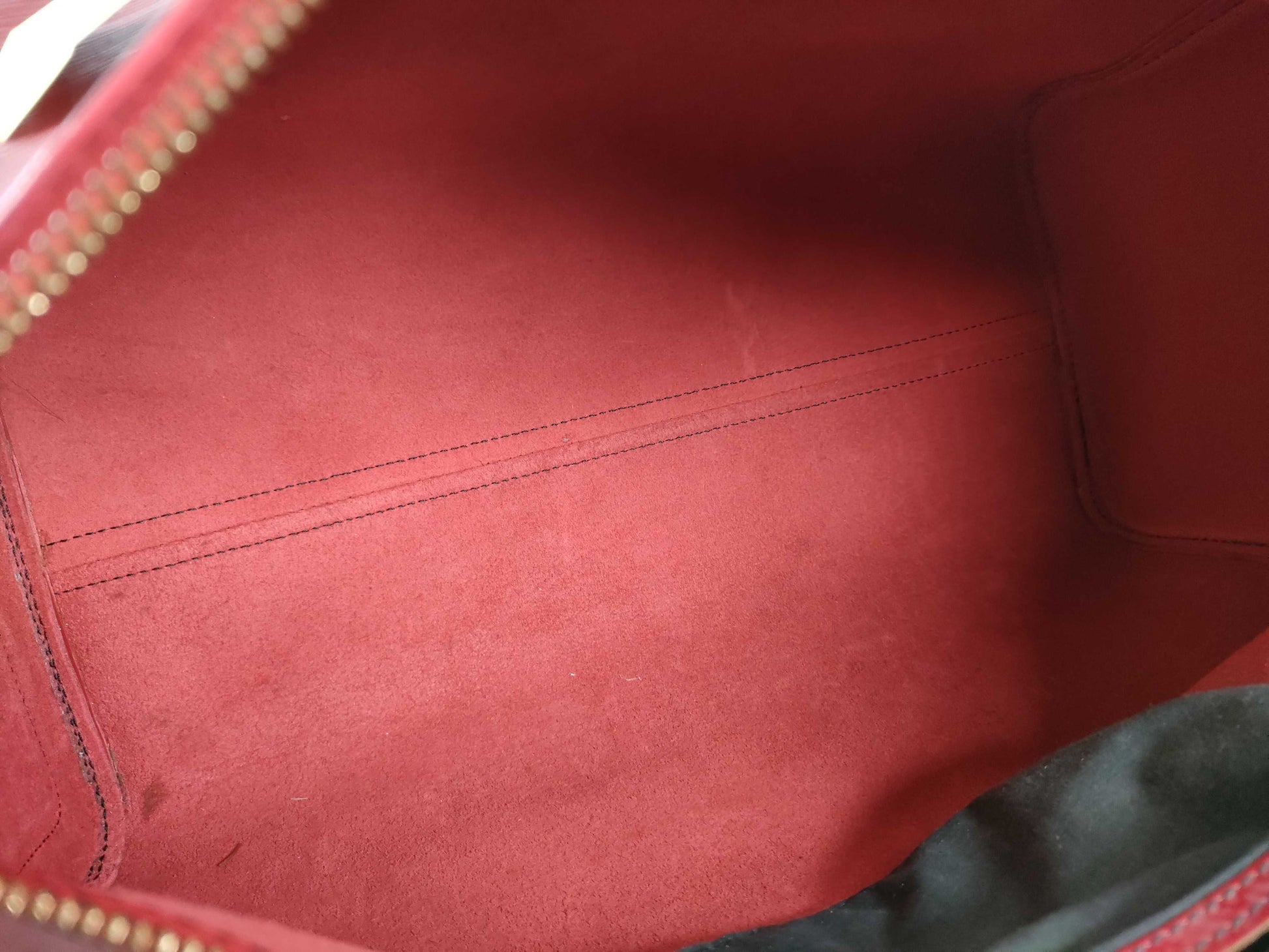 LOUIS VUITTON Epi Speedy 40 Boston Bag