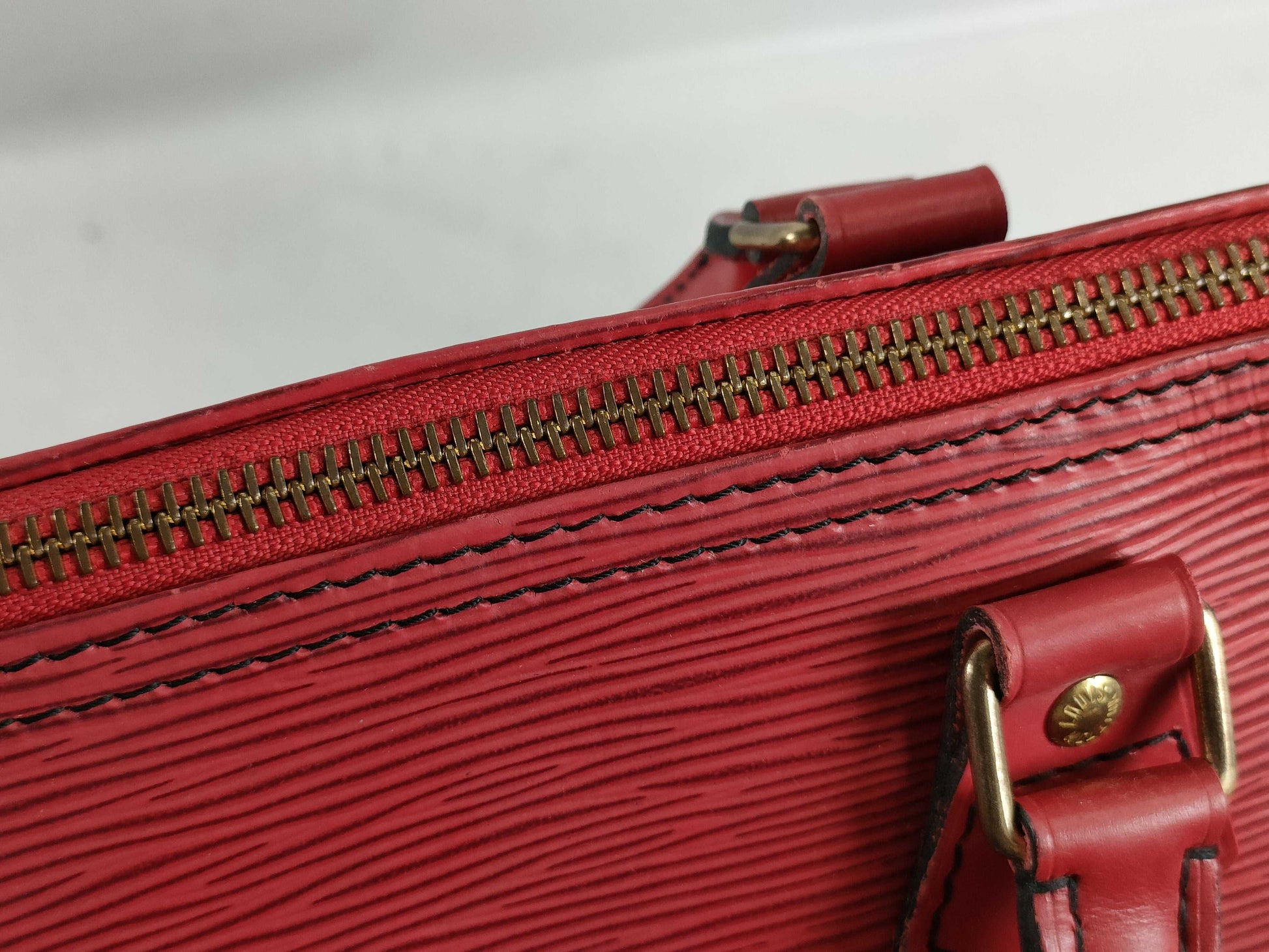 LOUIS VUITTON Epi Speedy 40 Boston Bag