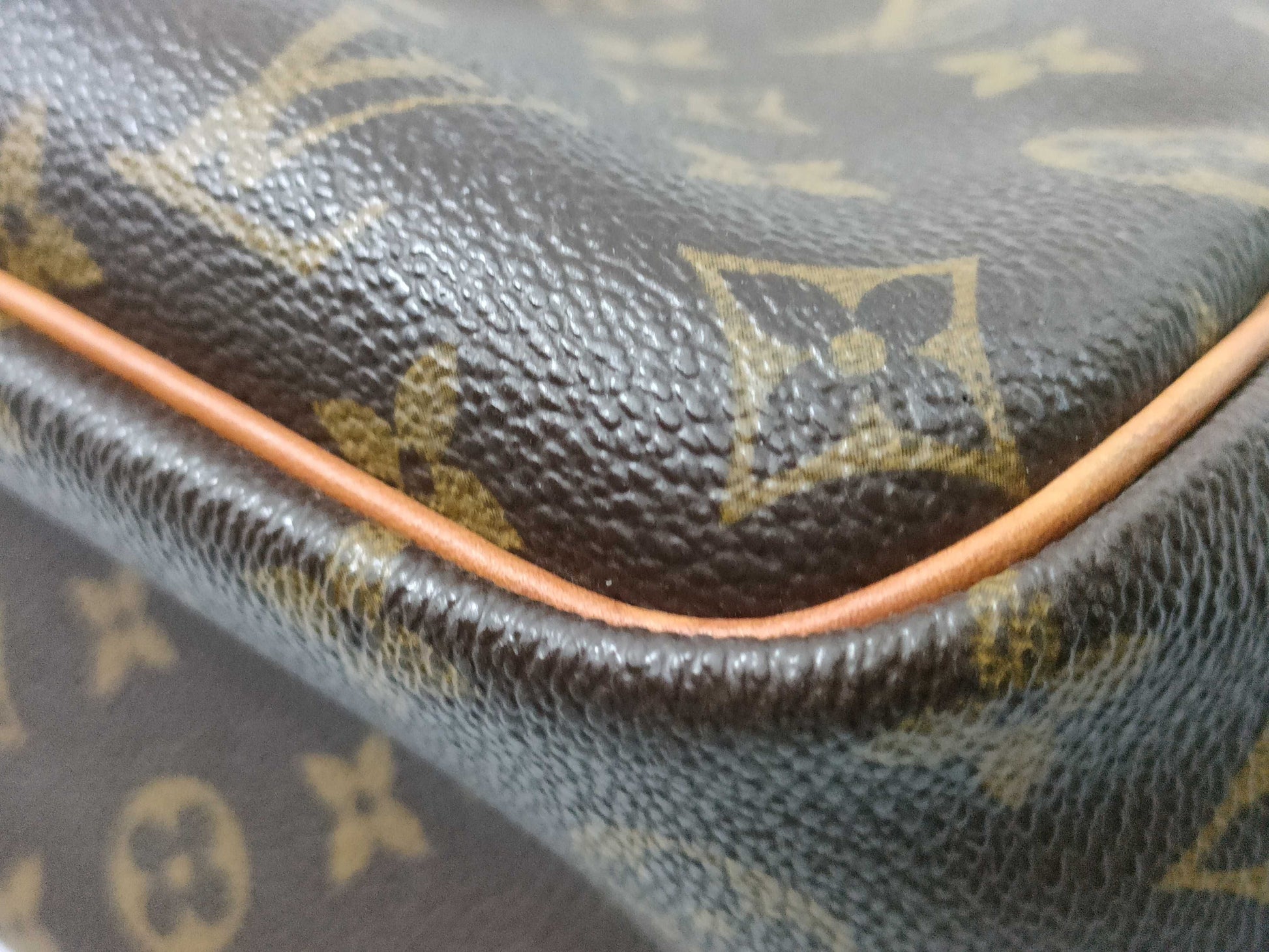 LOUIS VUITTON M47270 Monogram Deauville Handbag